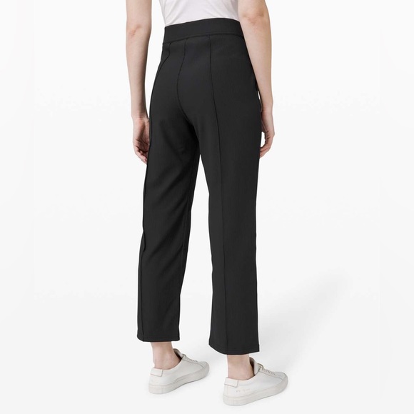 Lululemon Urban Strides Super High-Rise Pant 25"
Black - Picture 3 of 10